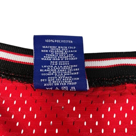 Chicago Bulls Women’s Cropped Jersey Size XL New Without Tag NBA Ultra Game Red - Picture 10 of 16